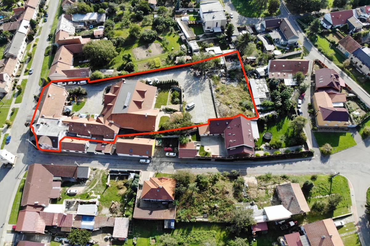 Bezmerovsky Dvur Кромержиж Екстер'єр фото
